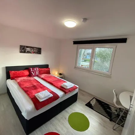 Ferienwohnung Апартаменты *