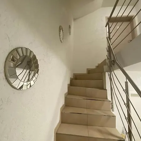 Апартаменты Ferienwohnung Ноймюнстер